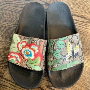 GUCCI  GG Supreme Slides Women's Size: 37